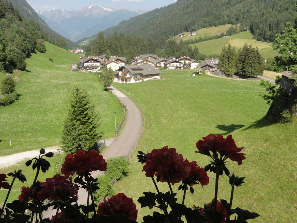 Hotel Schoelzhorn Superior Racines Bagian luar foto