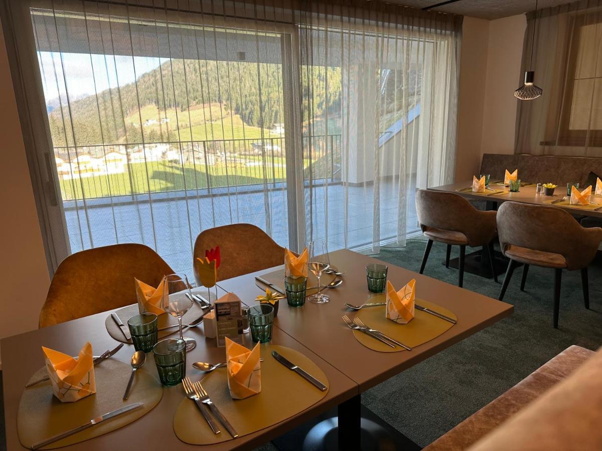Hotel Schoelzhorn Superior Racines Bagian luar foto