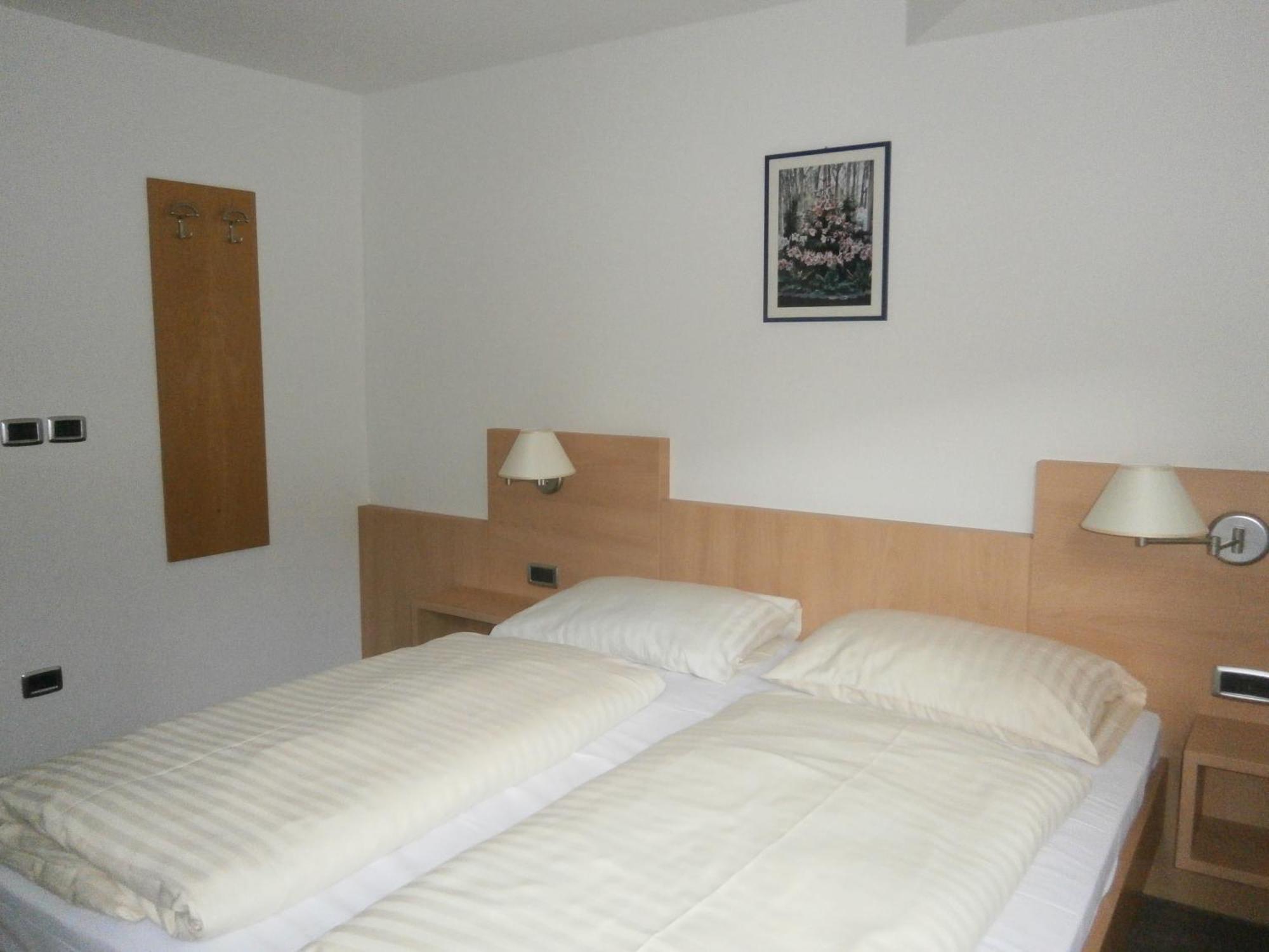 Hotel Schoelzhorn Superior Racines Ruang foto