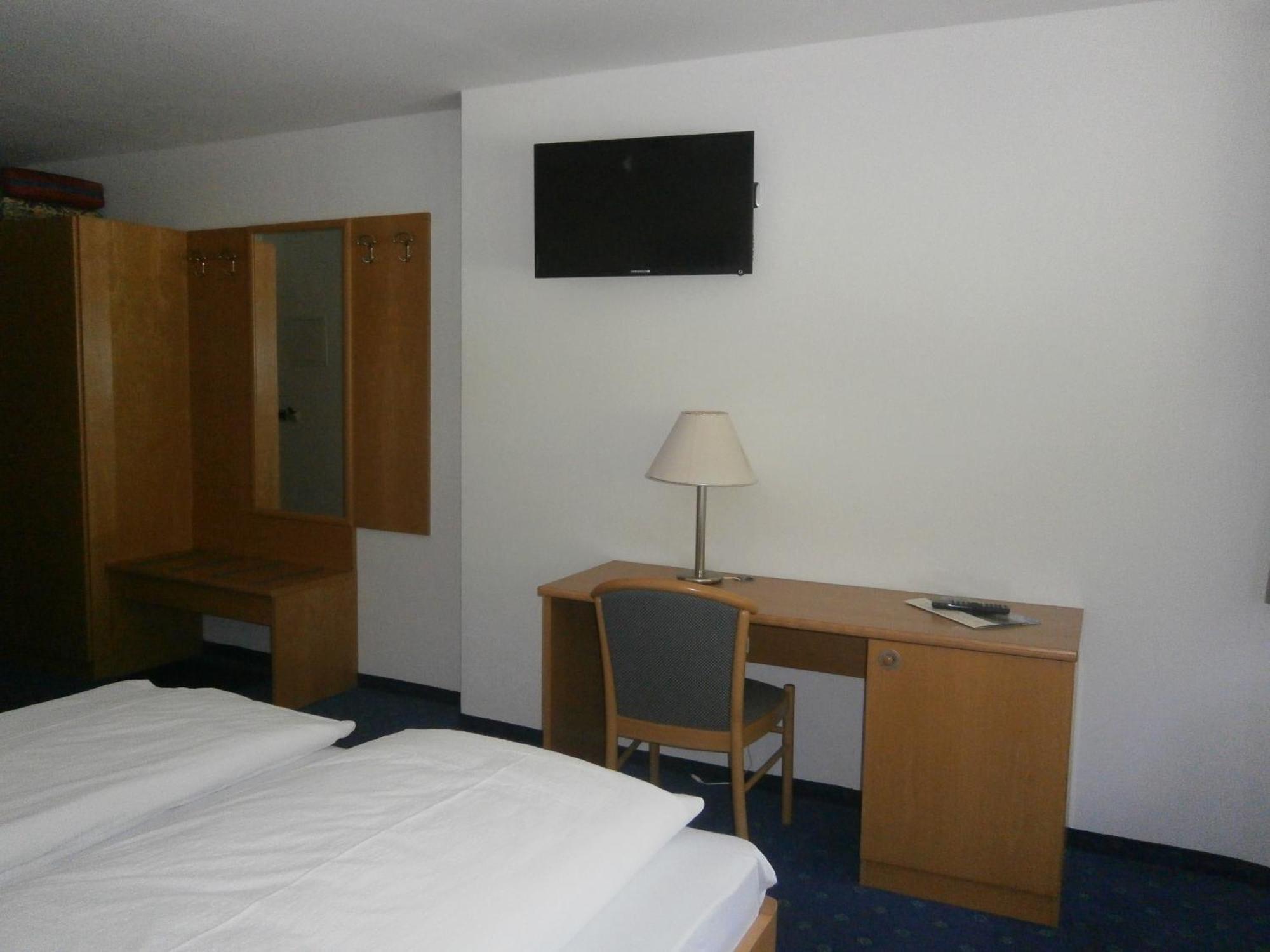 Hotel Schoelzhorn Superior Racines Ruang foto